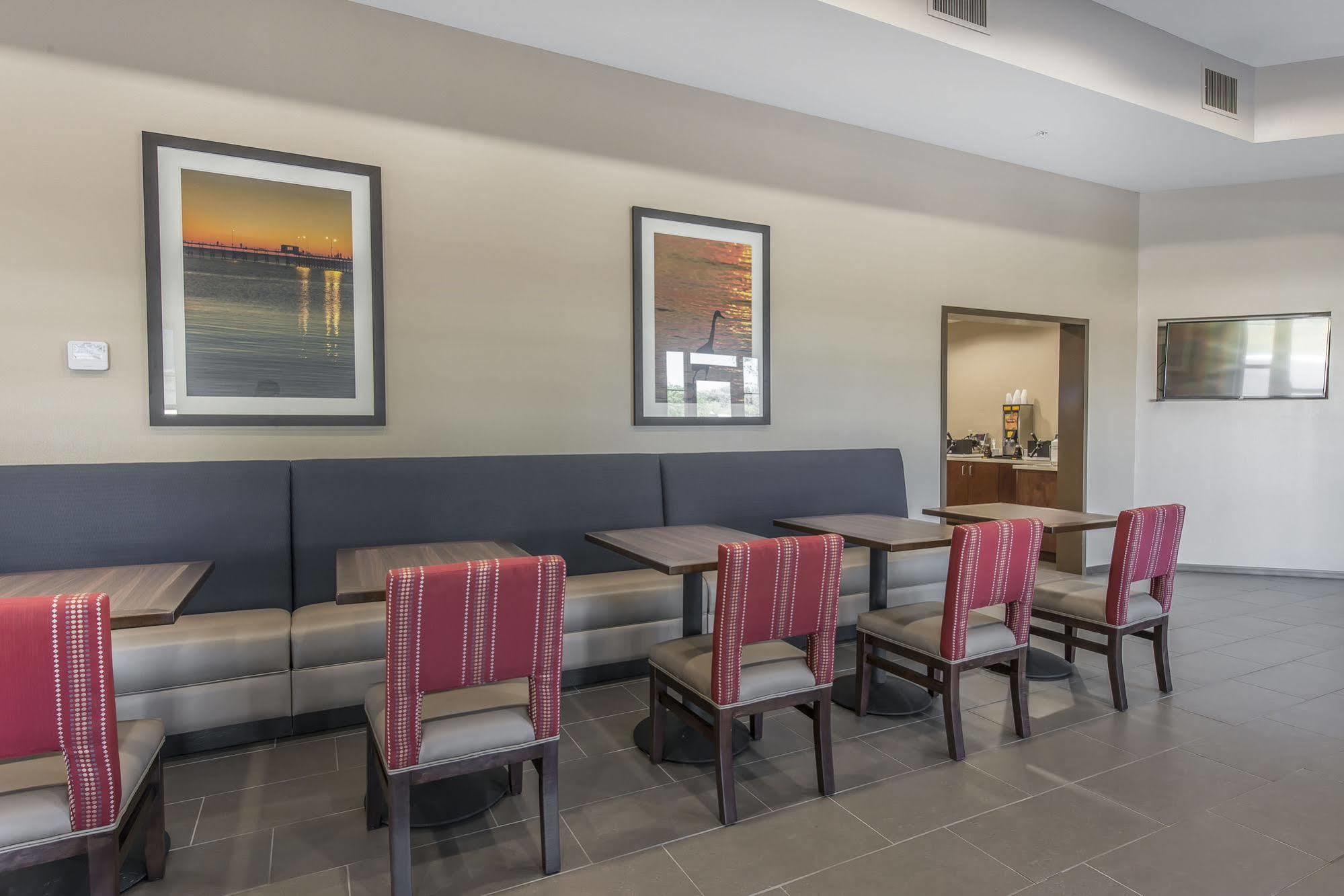 Comfort Suites Dunnellon Near Rainbow Springs Exteriér fotografie